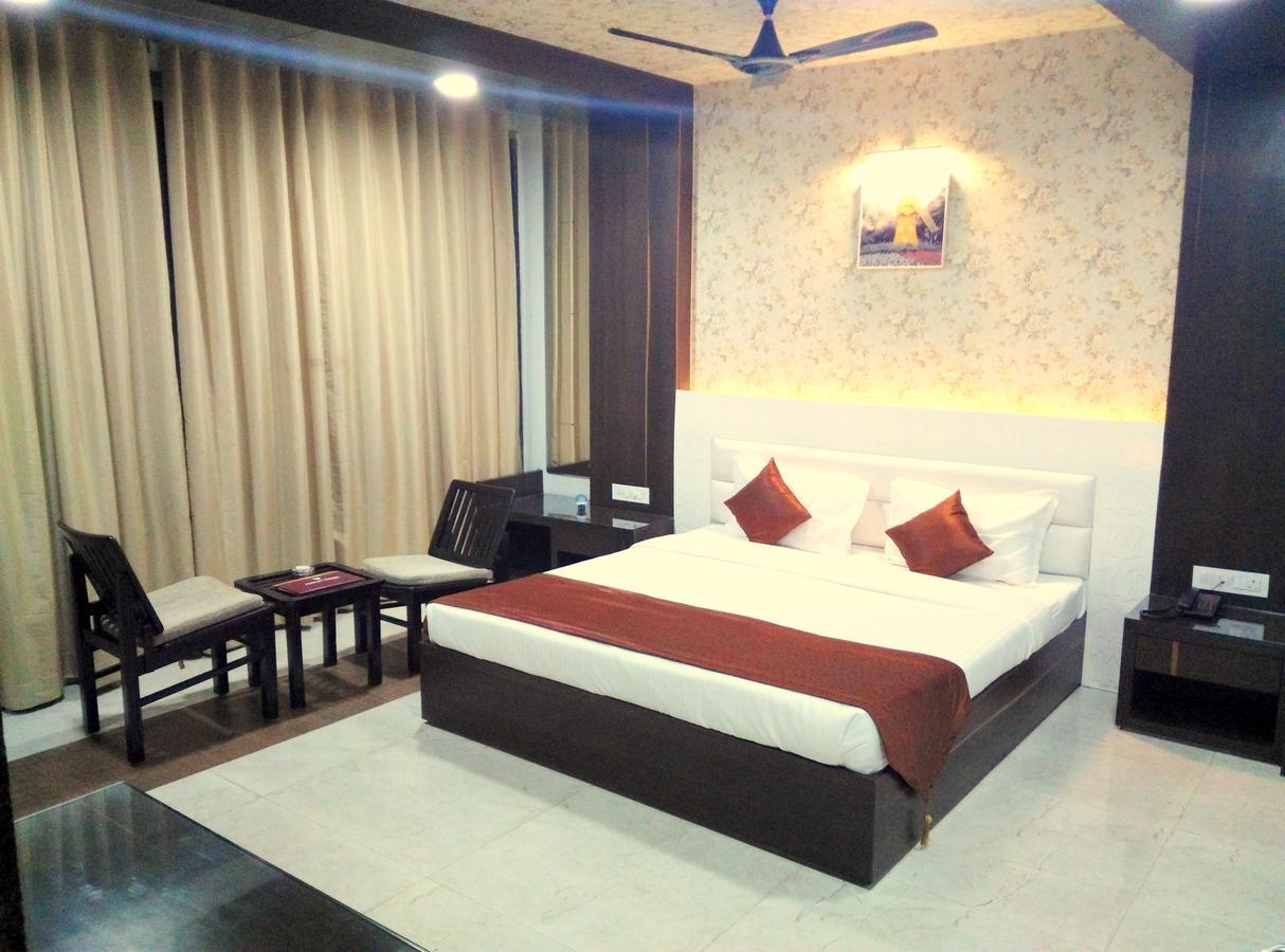 Hotel Tilak Bhopál Kültér fotó