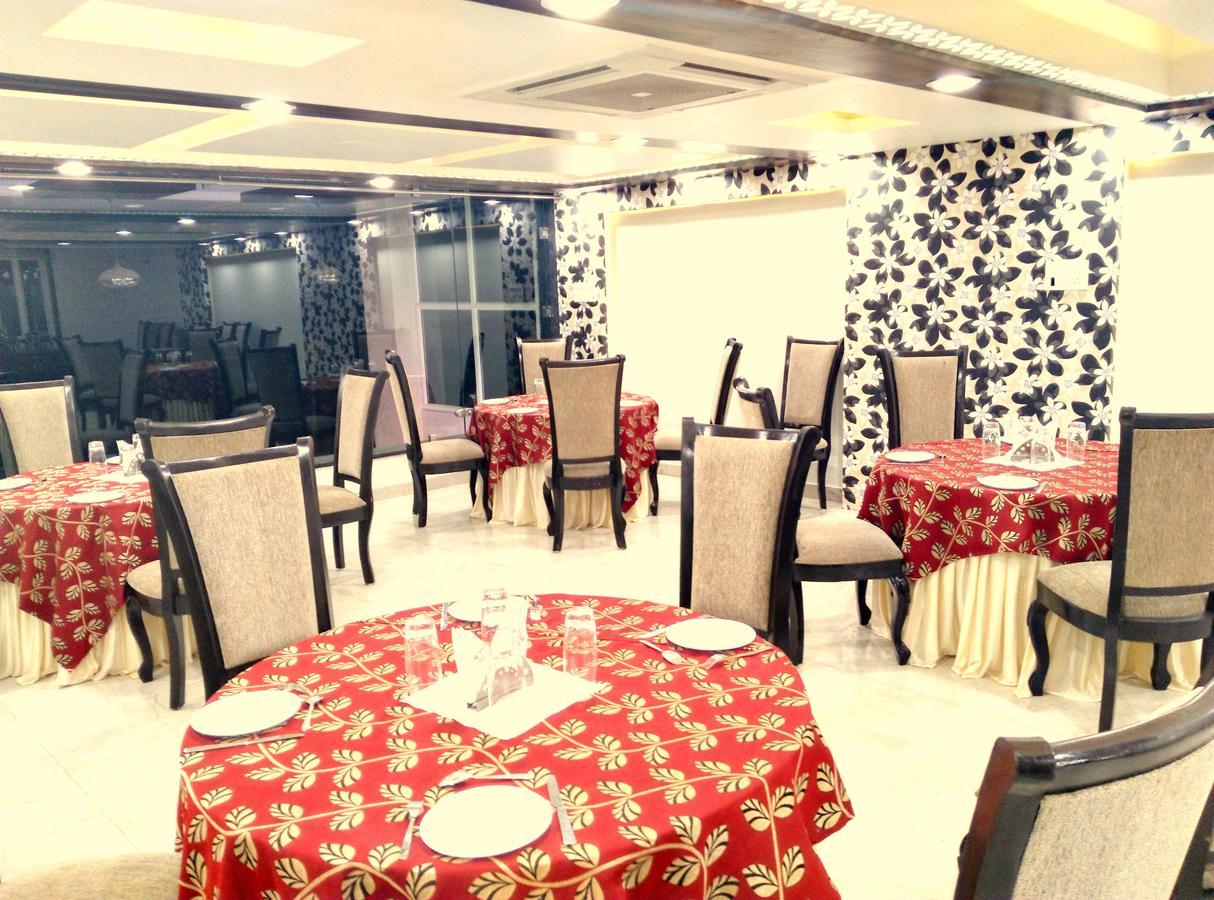 Hotel Tilak Bhopál Kültér fotó